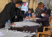 خدمات مشاوره رایگان سردفتران و دفتریاران استان قزوین در نماز جمعه
